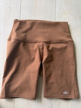 ALO Yoga Kids Brown High-Rise Bike Shorts